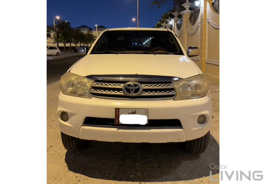 تويوتا فورتشنر 2011 — QatarLiving